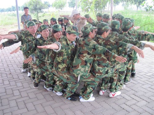 東莞拓展訓(xùn)練-石排皓輝塑膠拓展訓(xùn)練營(二期)